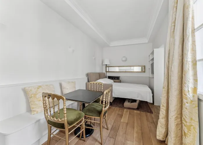 Au Coeur Du Quartier St Germain *